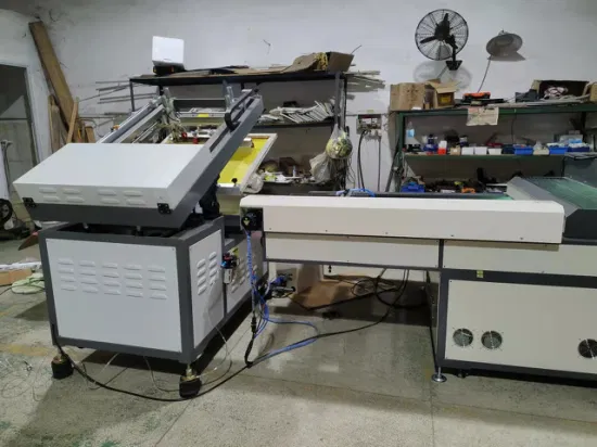 Macchina da stampa serigrafica piana automatica con macchina per polimerizzazione UV per borsa